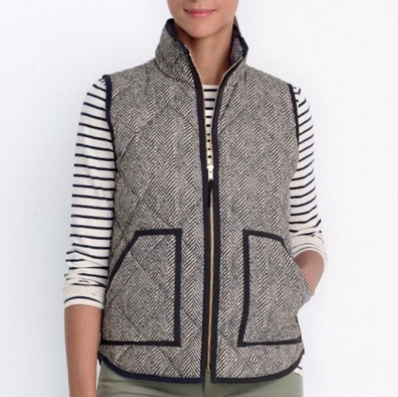 J. CREW Women's Excursion Down Filled Quilted Puffer Vest - Picture 3 of 11
